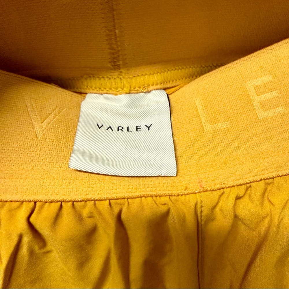 Varley| NWT Women's Size Small Yellow Chai Tea Running Shorts - Picture 10 of 12